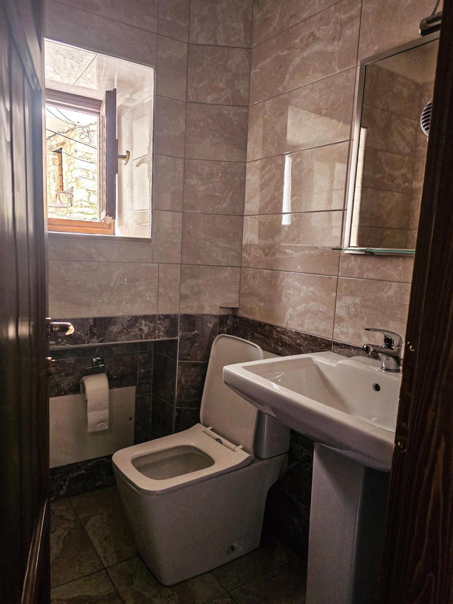 Hotel Gorica - Unesco Quarter Berat Luaran gambar